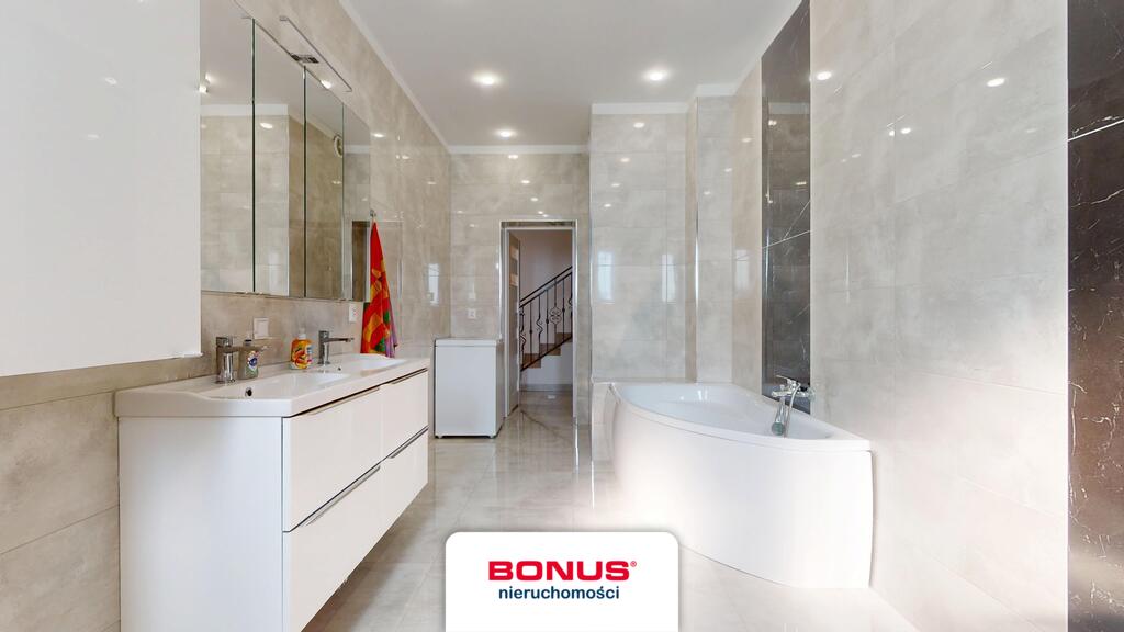 Atrakcyjny dom w Dąbiu dla rodziny lub dla firmy. (7)