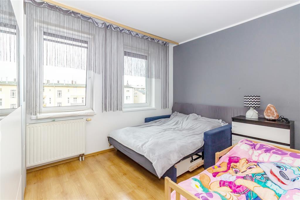 2-pokojowe mieszkanie z loggią w otoczeniu zieleni (8)