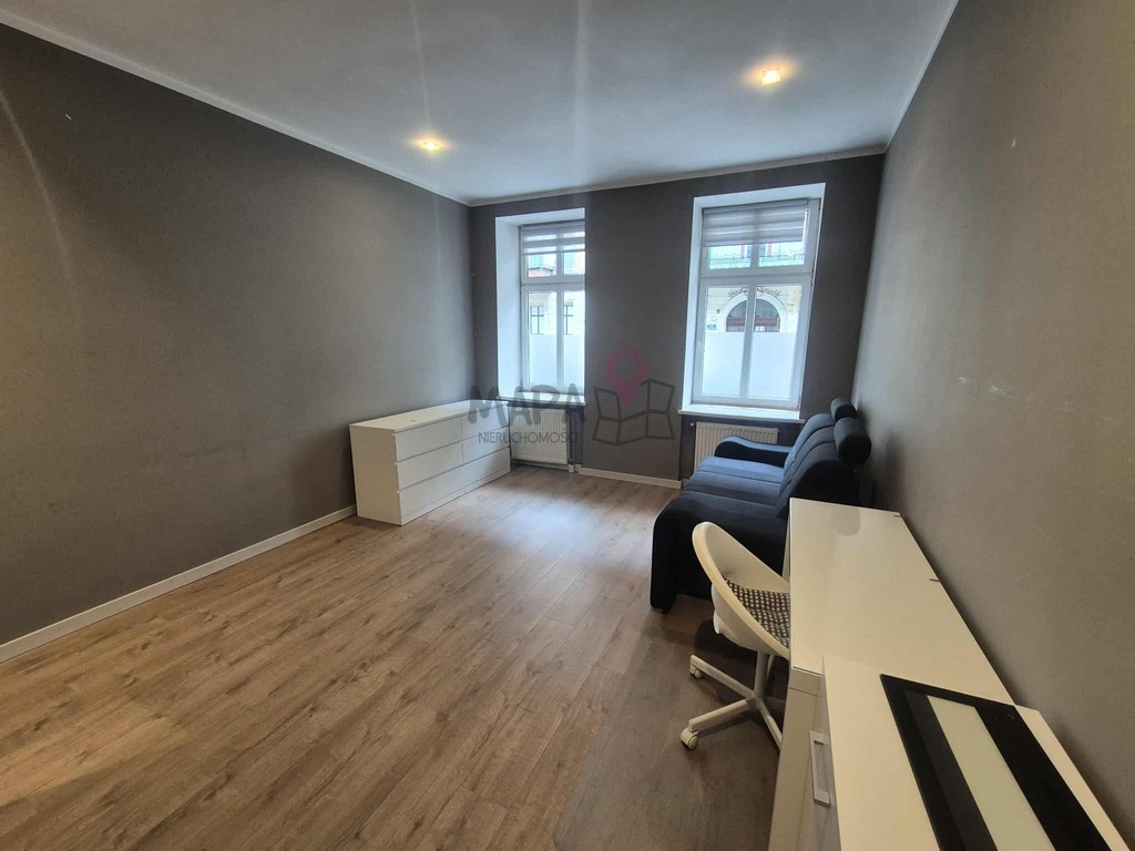 2 pokoje, parter, Centrum, kamienica- 42m2 +18m2 (2)