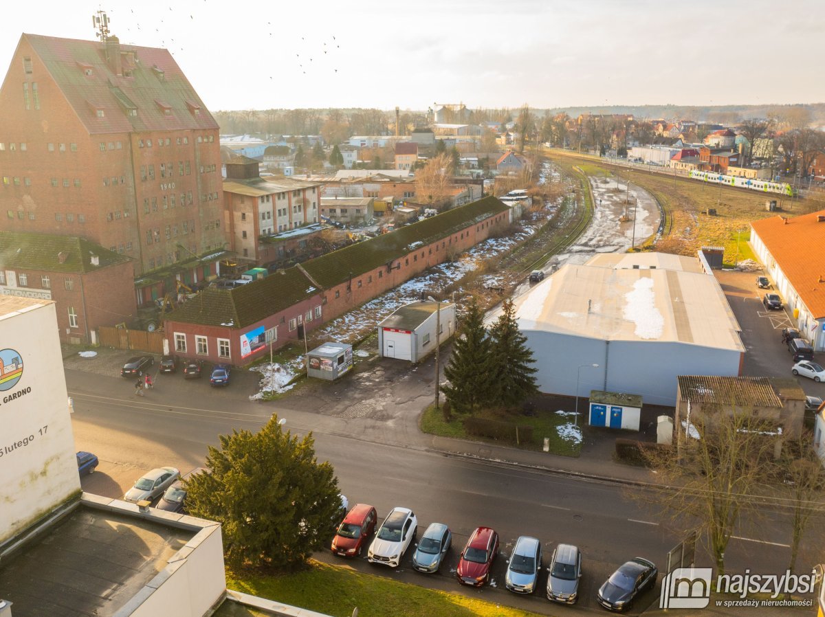 Centrum, blisko Lidla / z myjnią/ tylko do grudnia (2)