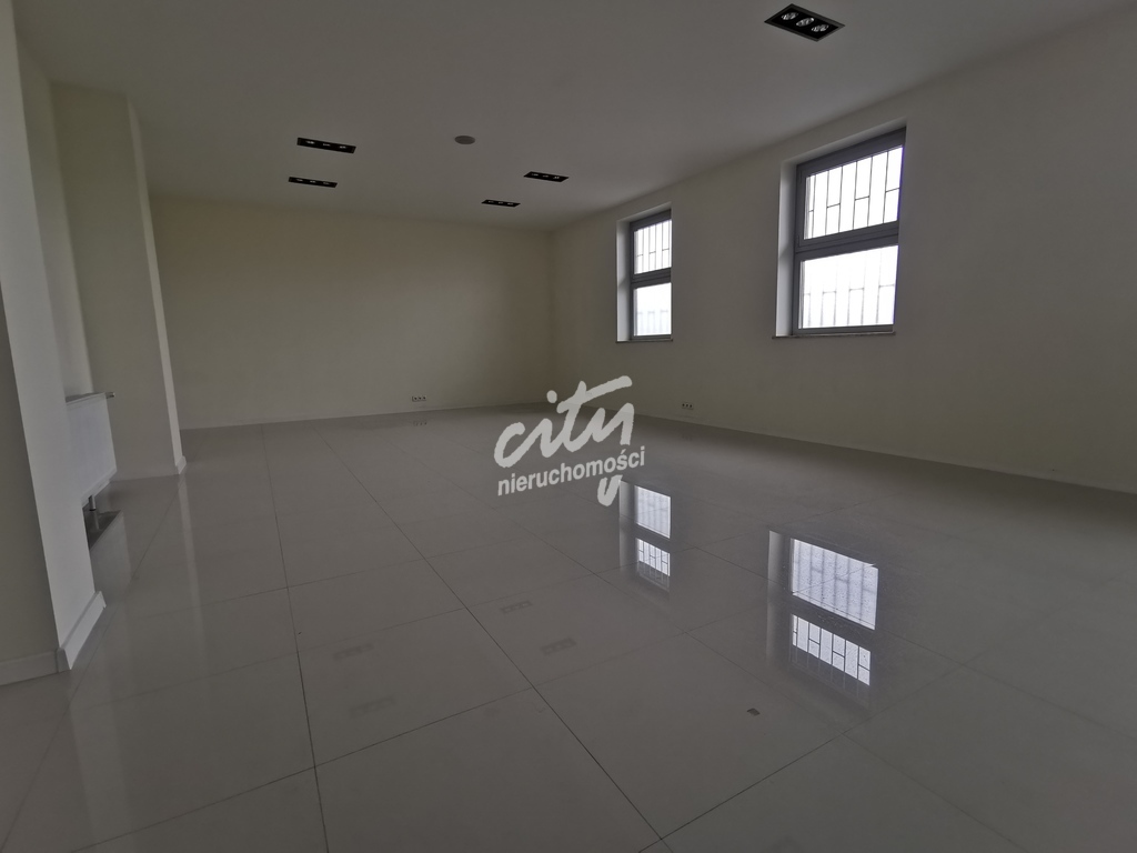 Pomieszczenie biurowe na Prawobrzeżu 55m2 (1)