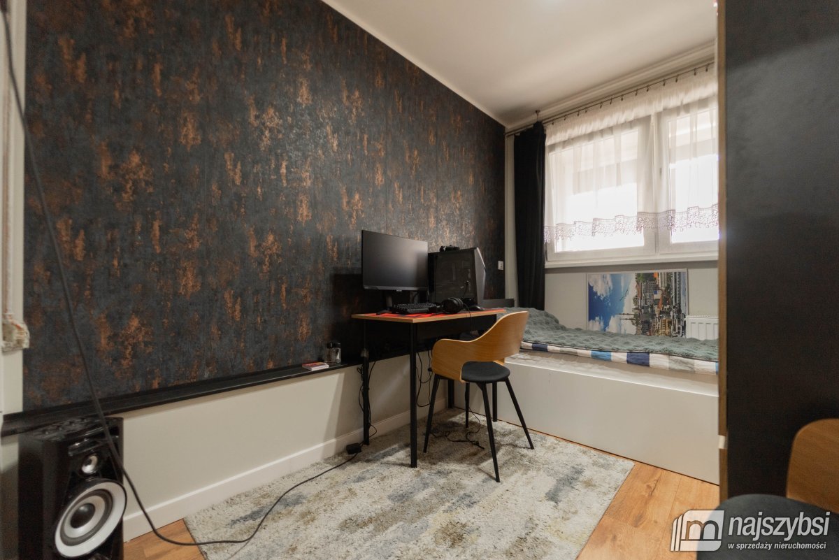 Nowogard - mieszkanie 4-pokojowe I piętro 58m2 (23)