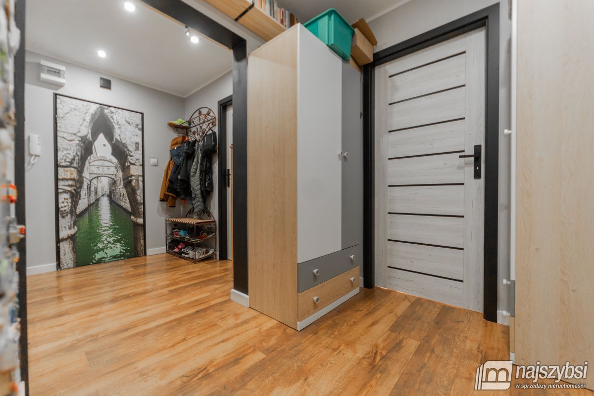 Nowogard - mieszkanie 4-pokojowe I piętro 58m2 (24)