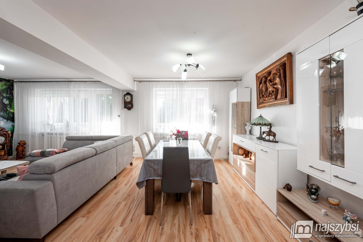 Płoty - przestronny dom w spokojnej części miasta! (10)