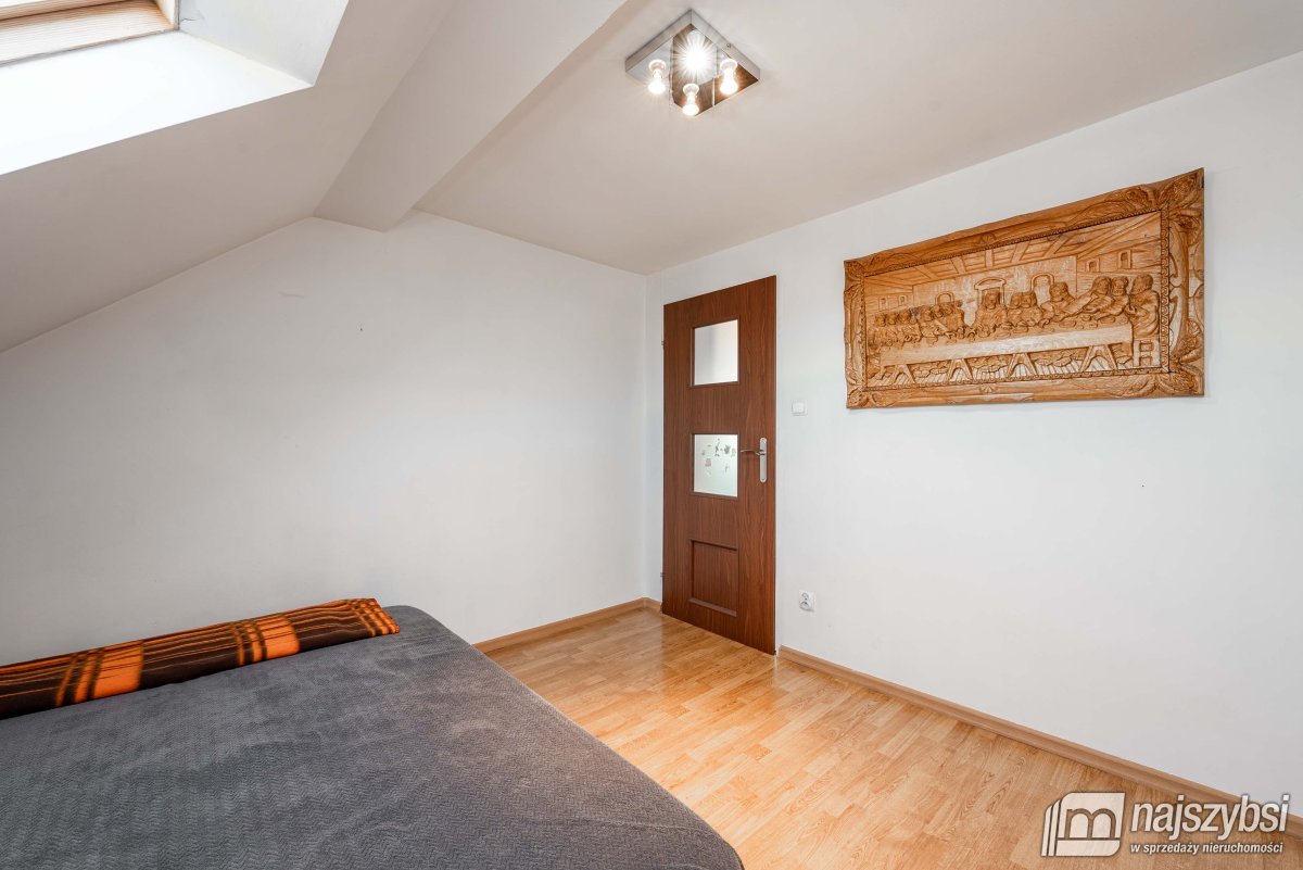 Płoty - przestronny dom w spokojnej części miasta! (34)