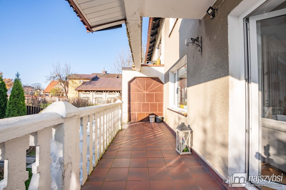 Płoty - przestronny dom w spokojnej części miasta! (35)