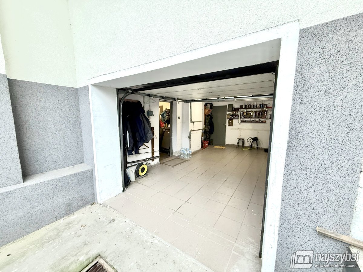 Płoty - przestronny dom w spokojnej części miasta! (39)