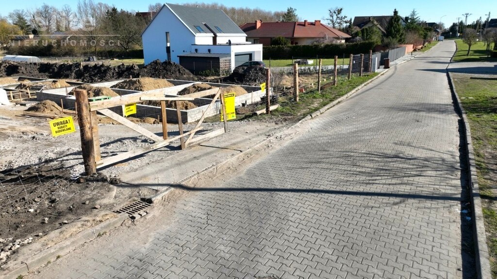 Bliźniak 5 lub 6 pokoi pompa ciepła (16)