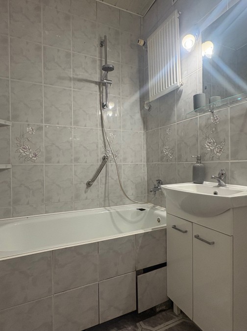 2 POKOJE PARTER DUŻY BALKON (8)