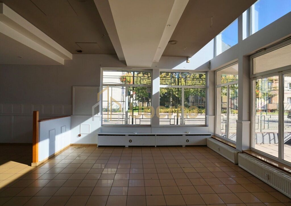 Duży lokal z witrynami z poziomu Goleniów Centrum (10)