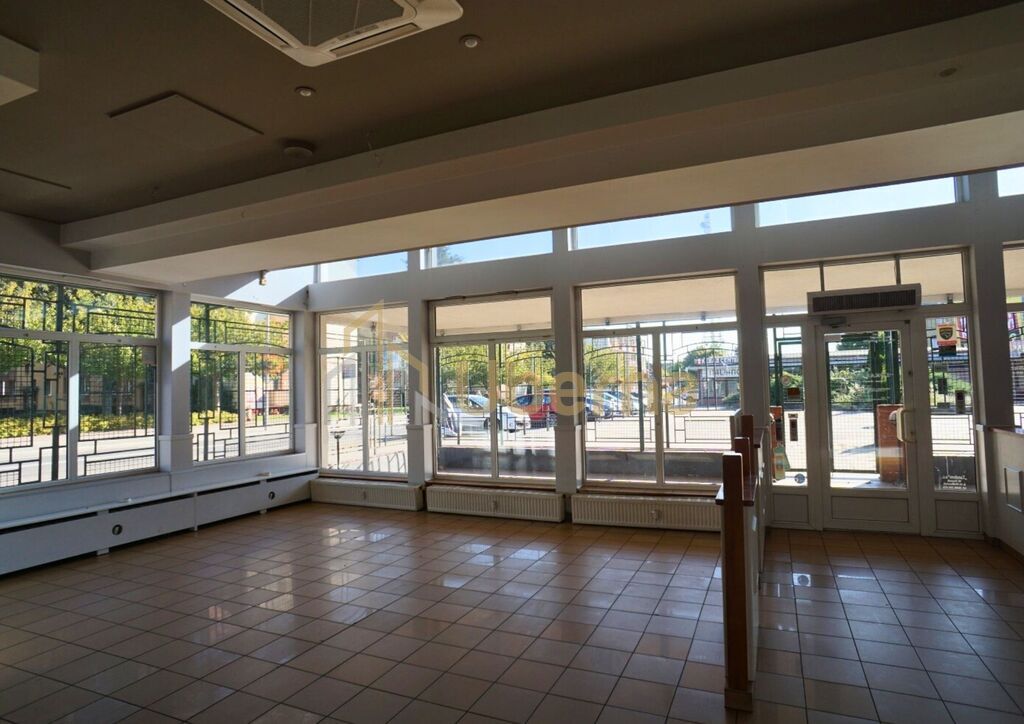 Duży lokal z witrynami z poziomu Goleniów Centrum (13)
