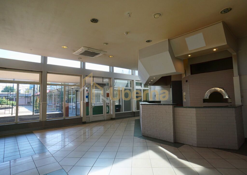 Duży lokal z witrynami z poziomu Goleniów Centrum (16)