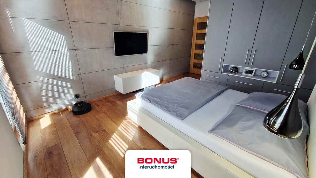 3 pokoje z balkonem + 2 miejsca w garażowcu (5)