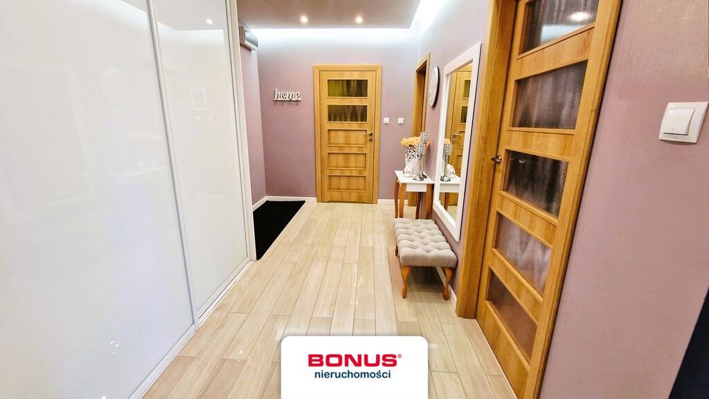 3 pokoje z balkonem + 2 miejsca w garażowcu (10)