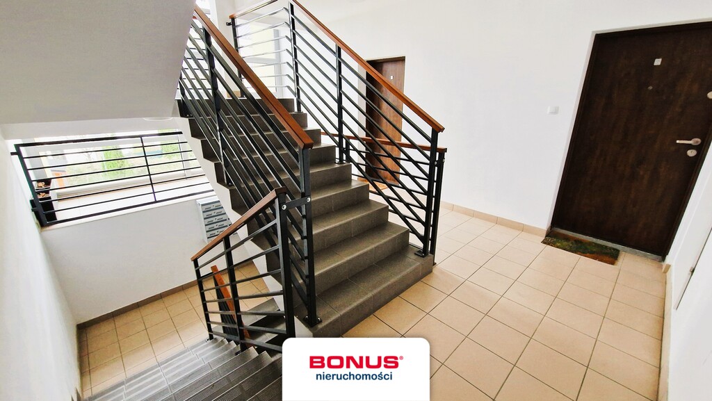 3 pokoje z balkonem + 2 miejsca w garażowcu (14)