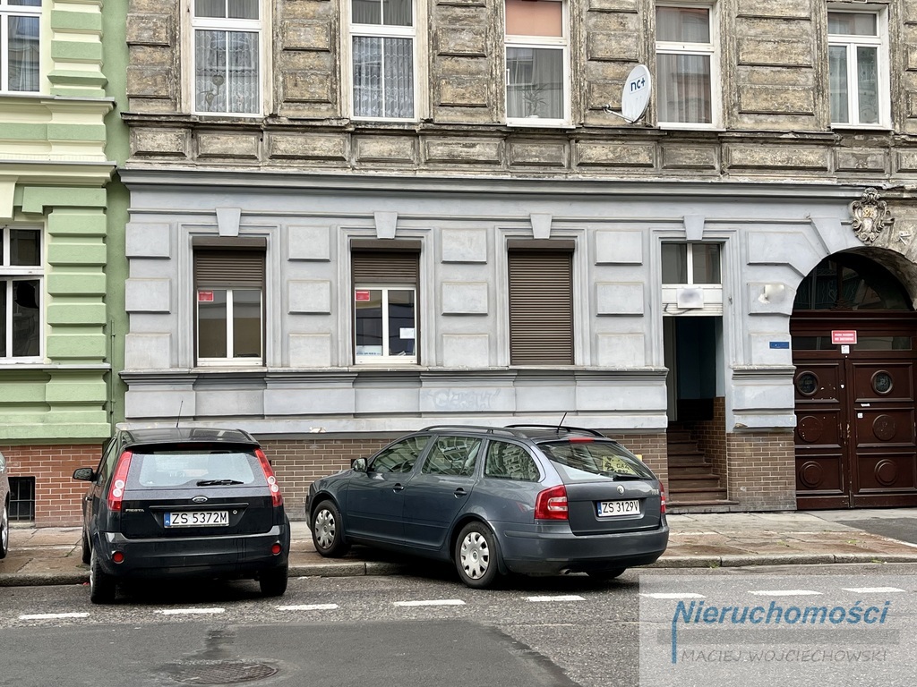 Lokal w Śródmieściu z wejściem z ulicy (1)