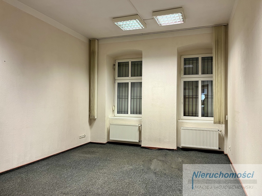 Lokal w Śródmieściu z wejściem z ulicy (4)