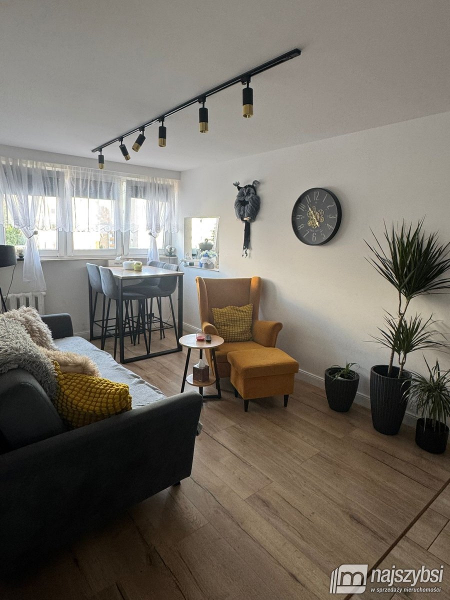 Świnoujście- 3 pokoje z umeblowaniem w centrum (10)