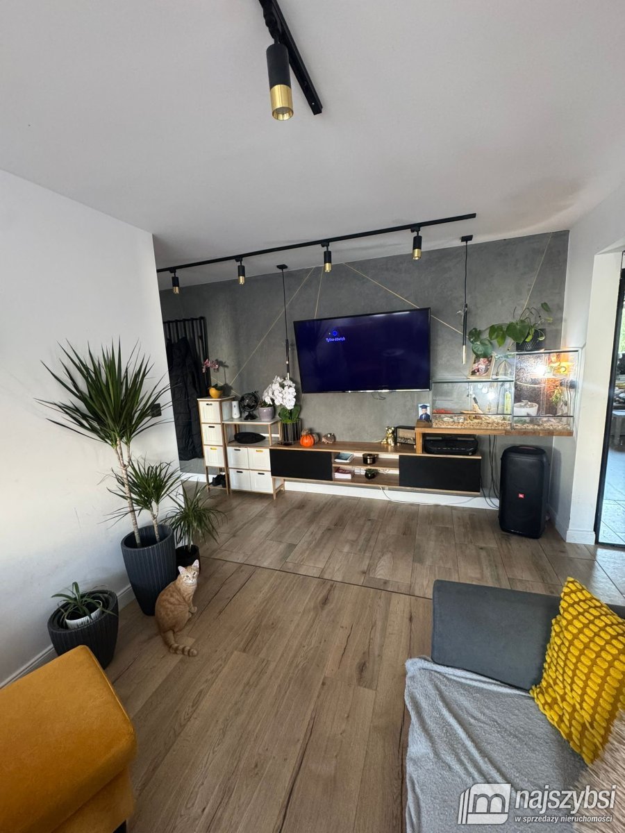 Świnoujście- 3 pokoje z umeblowaniem w centrum (11)