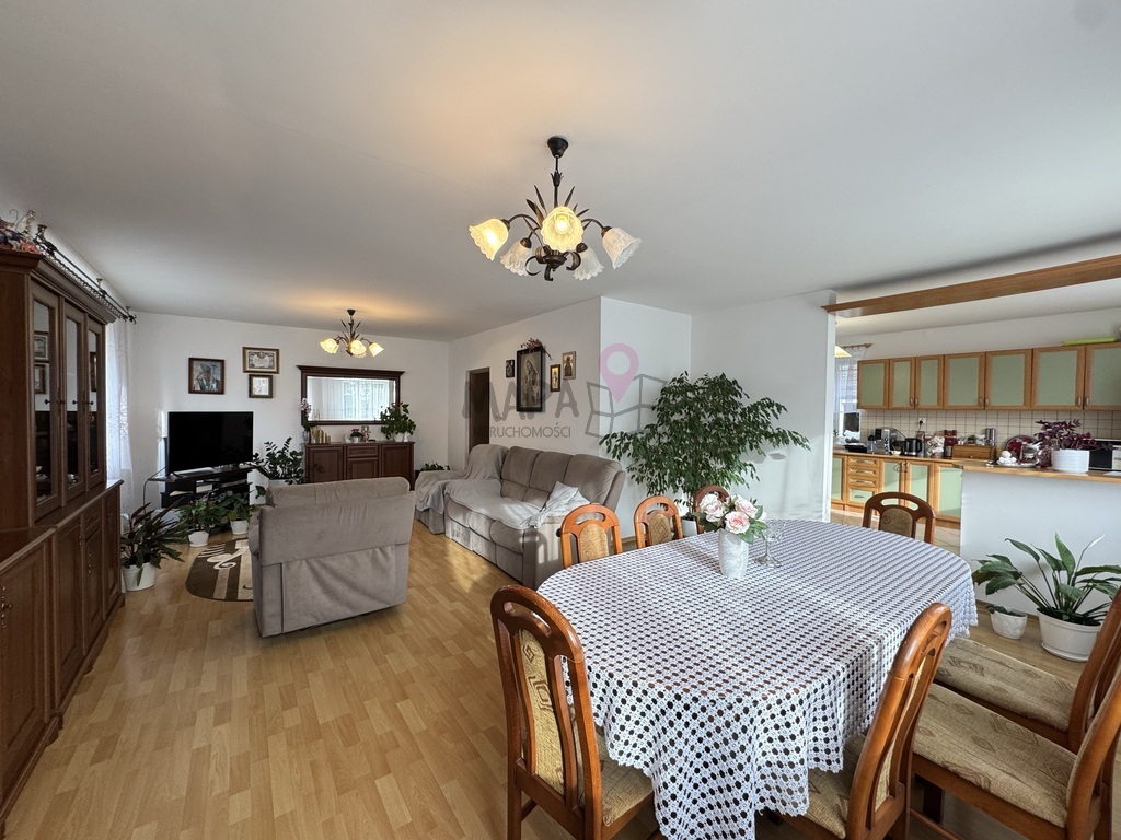 Golczewo - dom z budynkiem gospodarczym i garażem (7)