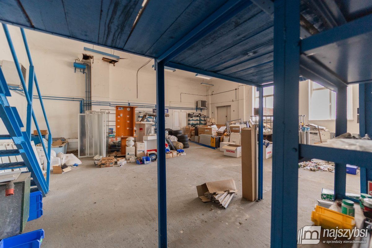 Goleniów/Miękowo - budynek magazynowy przy trasie  (20)