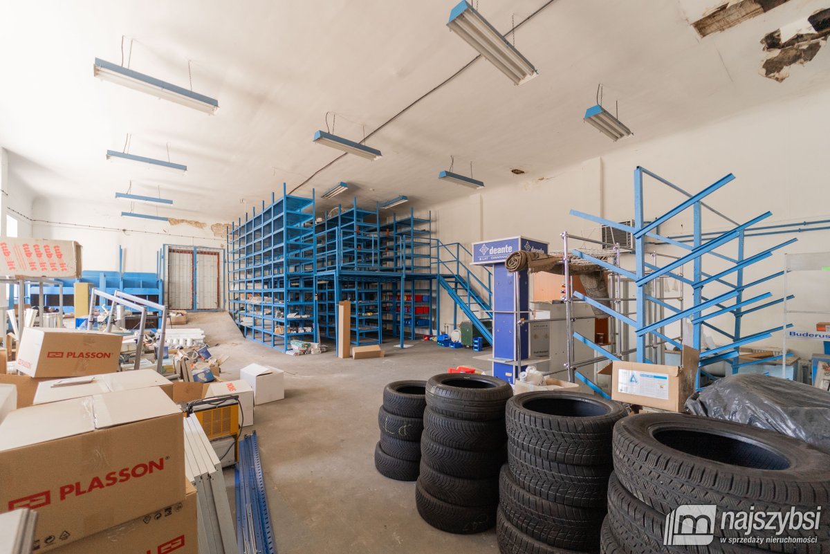 Goleniów/Miękowo - budynek magazynowy przy trasie  (21)