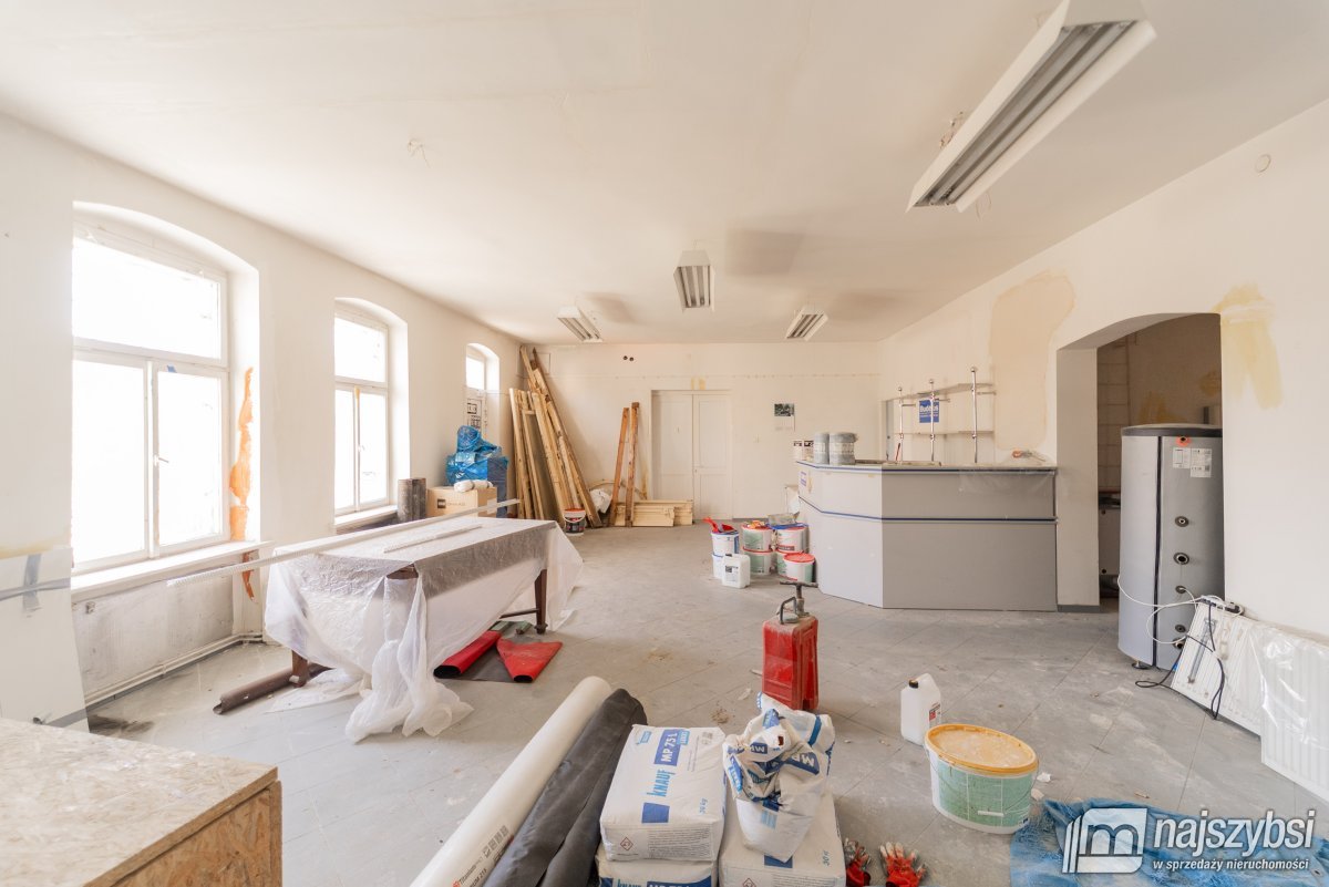 Goleniów/Miękowo - budynek magazynowy przy trasie  (9)