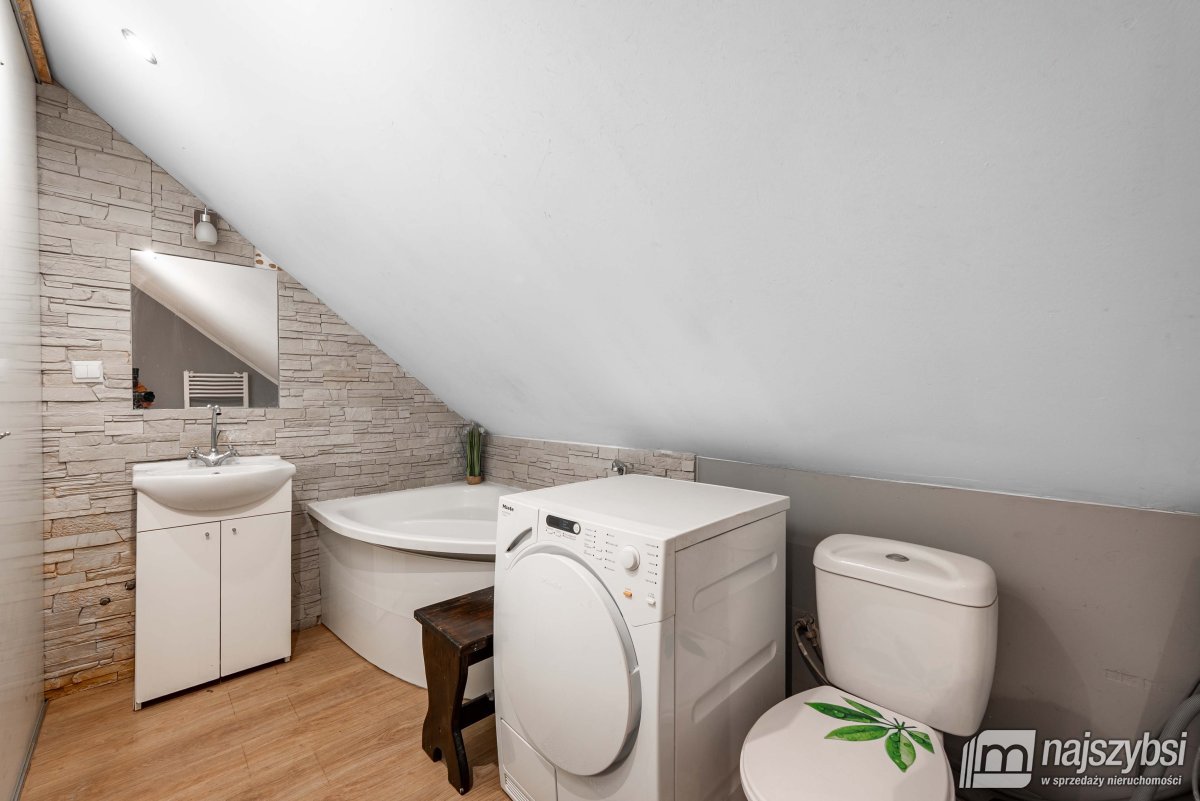 Rydzewo - dom na skraju wsi ze stawem (20)