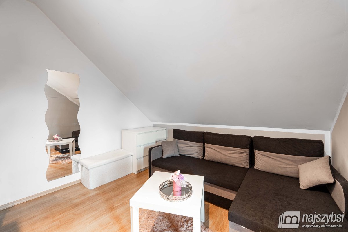 Rydzewo - dom na skraju wsi ze stawem (22)