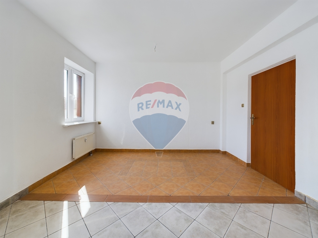 Budynek mieszkalno-usługowy w centrum Szczecinka! (11)