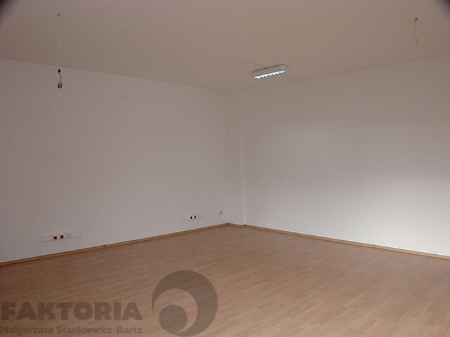 Prawobrzeże lokal biurowy 112 m2, 3136 zł+VAT (18)