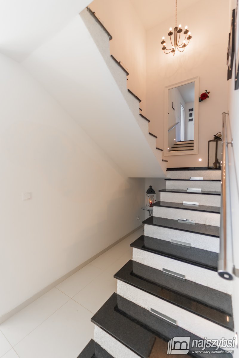 Wrzosowo - pół domu w zabudowie bliźniaczej 2024r
 (14)