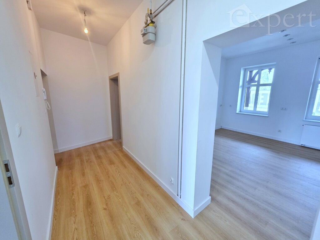 Nowoczesne 3 pokojowe mieszkanie, 1 piętro. Garaż (14)