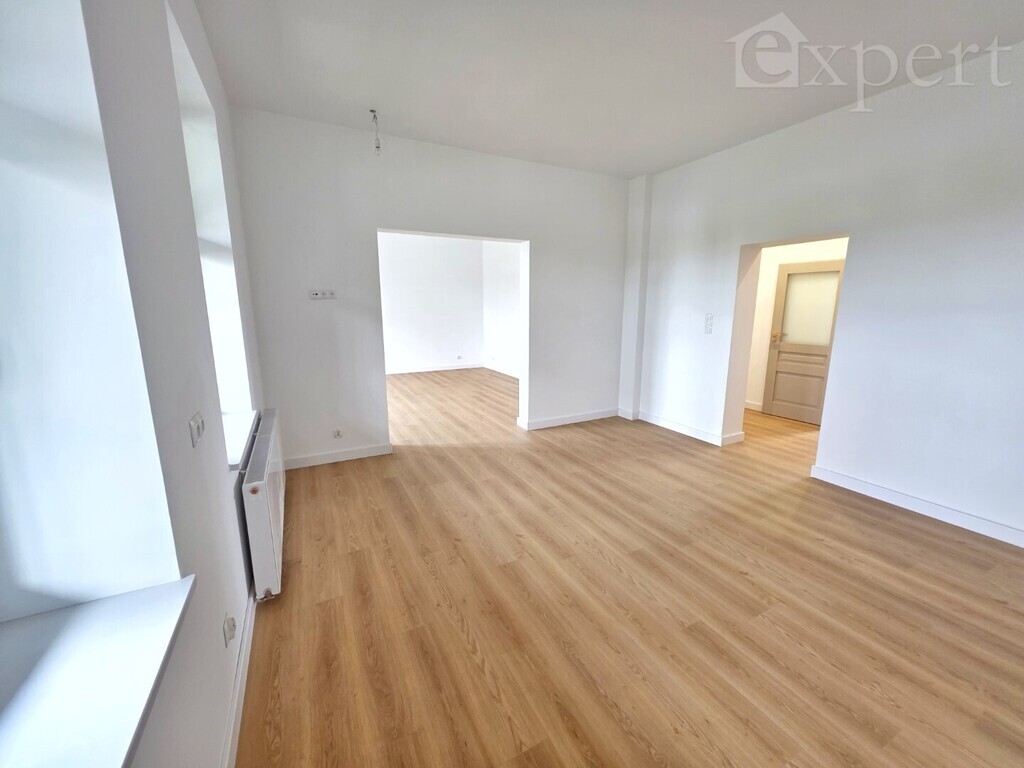 Nowoczesne 3 pokojowe mieszkanie, 1 piętro. Garaż (4)