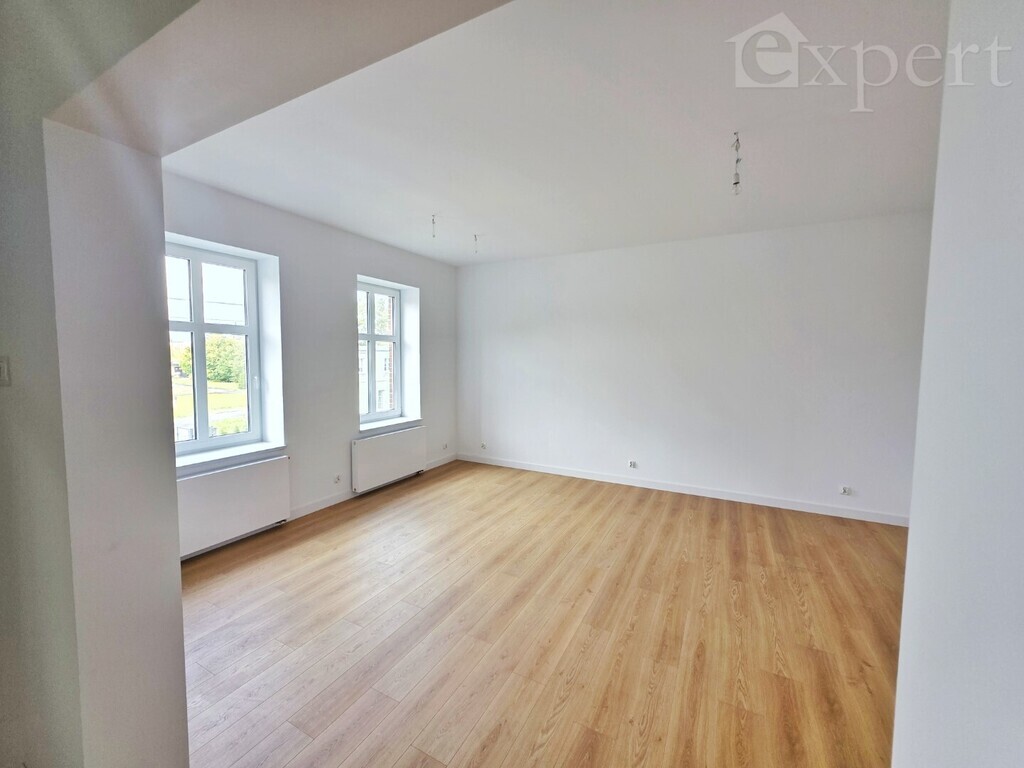 Nowoczesne 3 pokojowe mieszkanie, 1 piętro. Garaż (17)