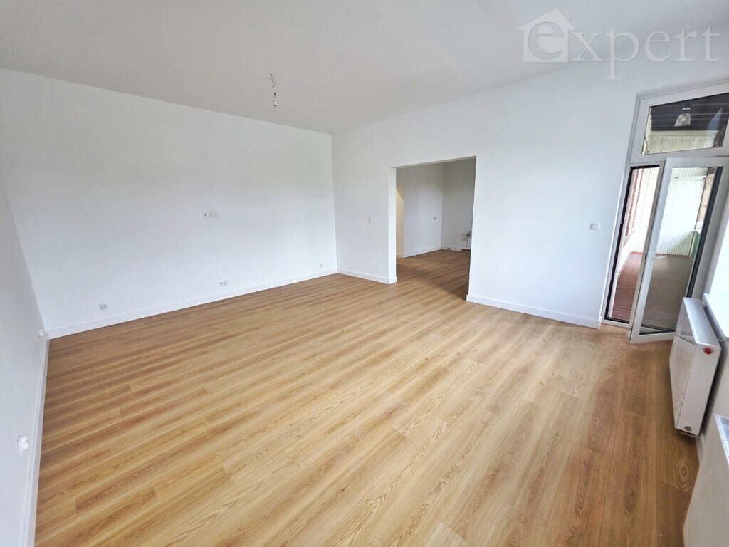 Nowoczesne 3 pokojowe mieszkanie, 1 piętro. Garaż (8)