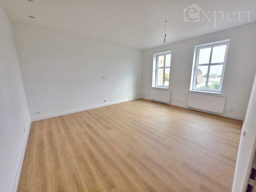 Nowoczesne 3 pokojowe mieszkanie, 1 piętro. Garaż (20)