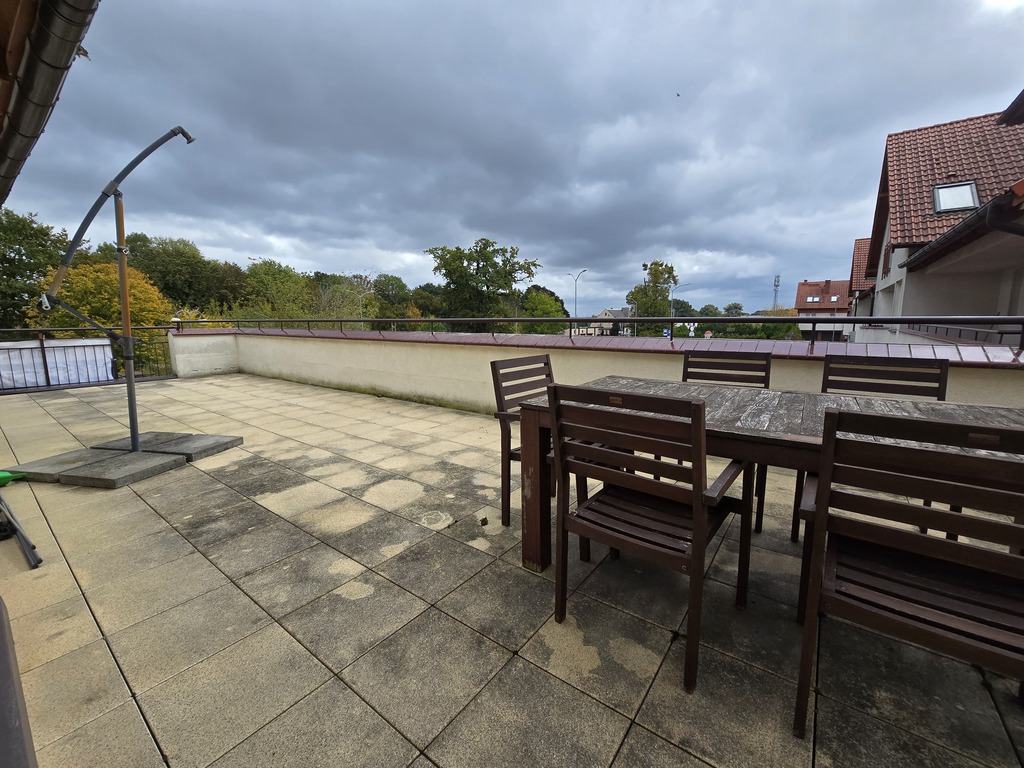 Piękne mieszkanie z dużym tarasem (22)