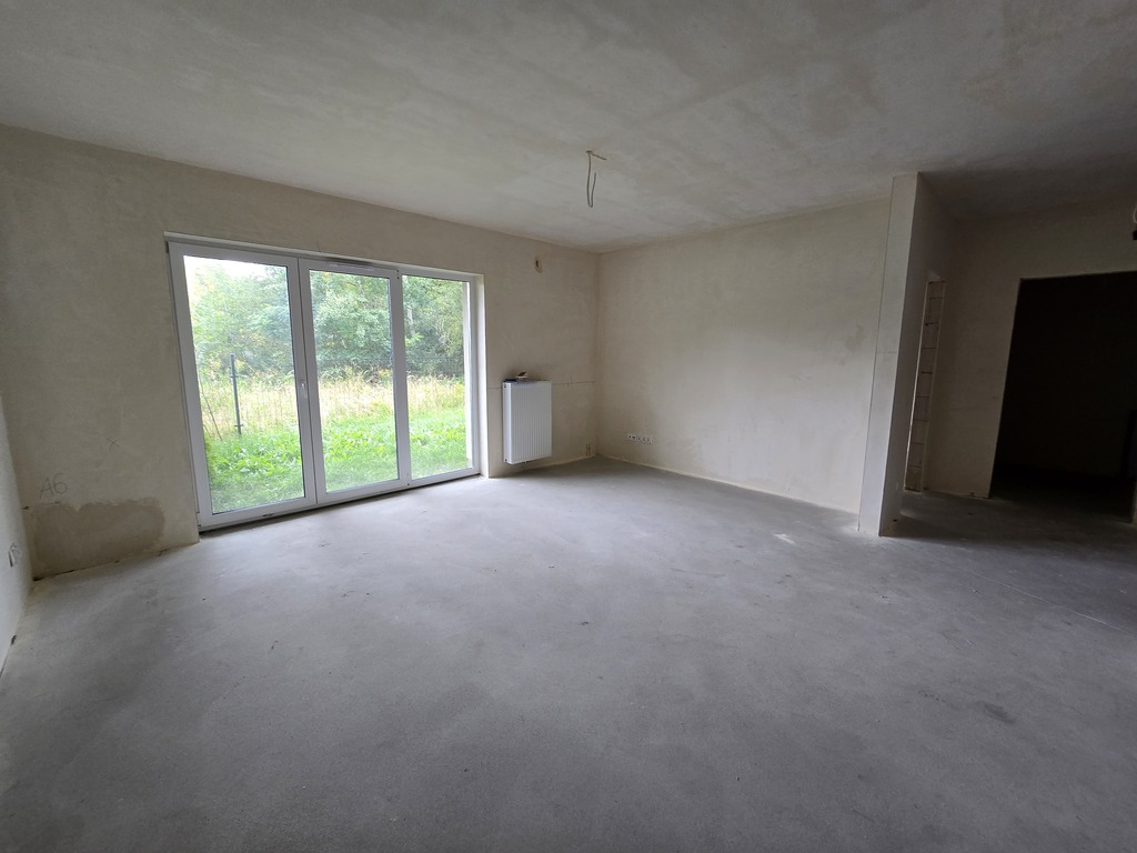 Dwupokojowe mieszkanie z ogródkiem (1)