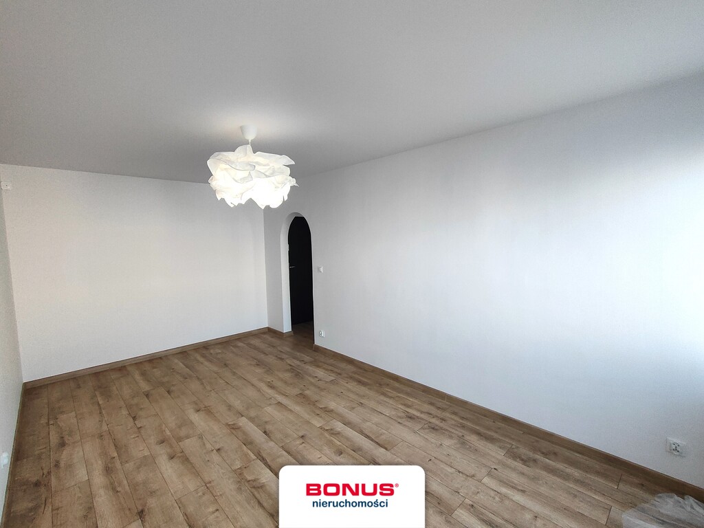 Kawalerka po remoncie – os. Kaliny, 30,4 m² (1)