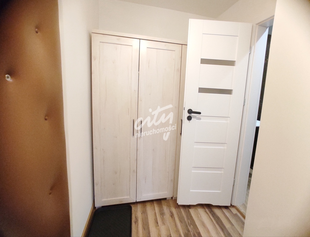 Wyremont. kawalerka z Najemcą - inwestycja,2 windy (11)