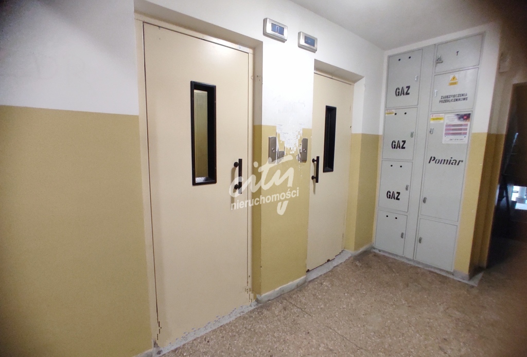Wyremont. kawalerka z Najemcą - inwestycja,2 windy (15)