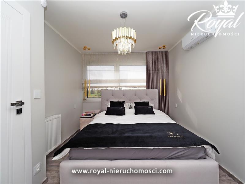 Ekskluzywny bliźniak z 2023 r. w Nowych Bielicach (15)