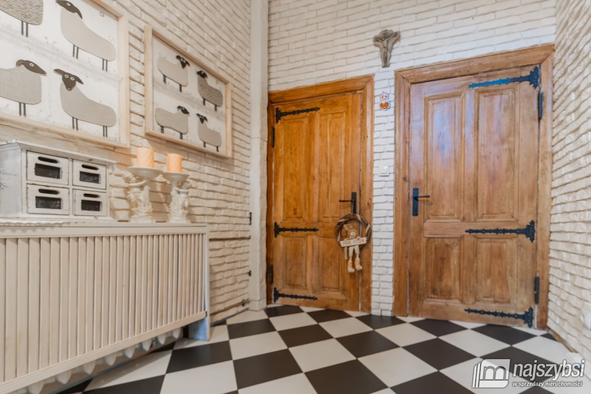 CHOSZCZNO - PIĘKNY RUSTYKALNY  DOM  (12)