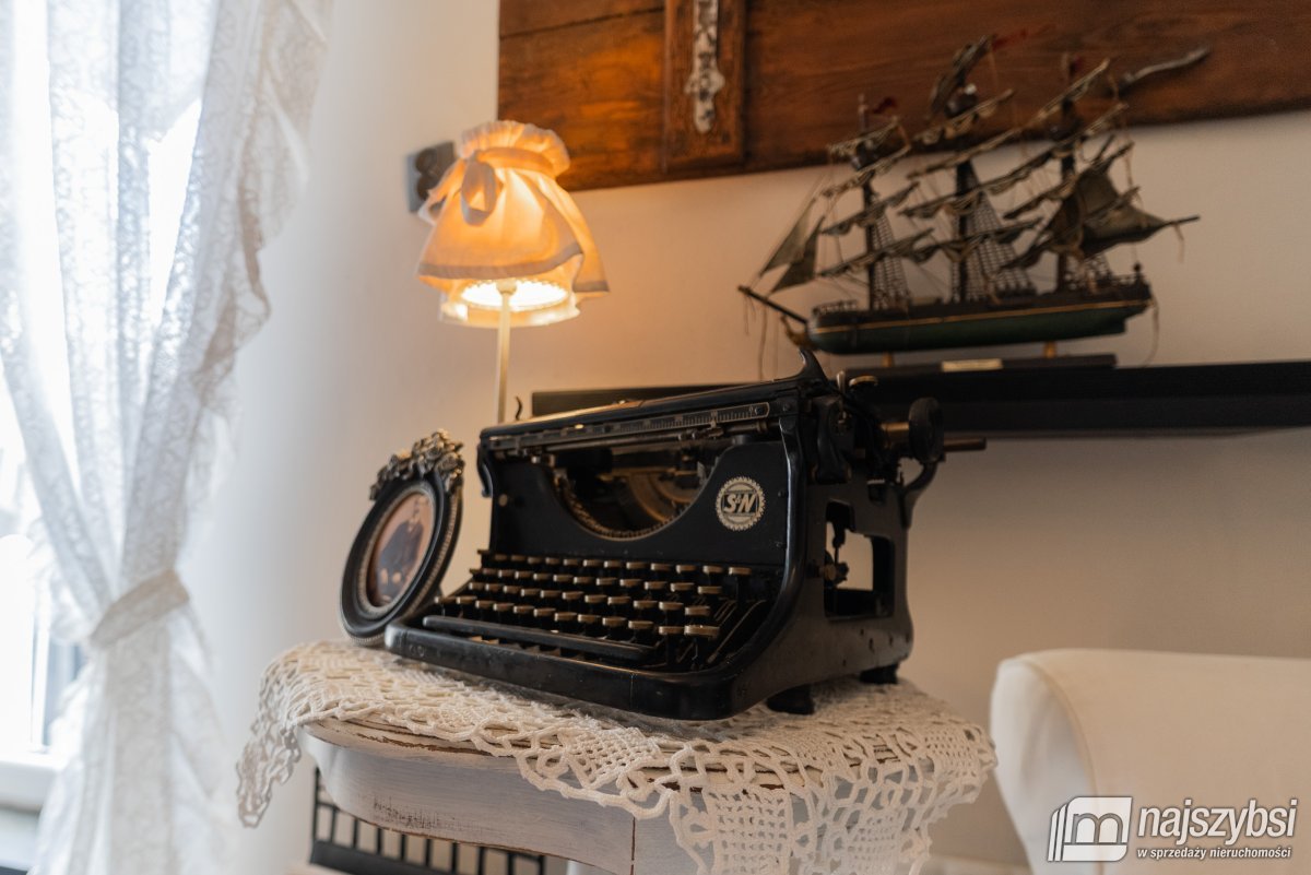 CHOSZCZNO - PIĘKNY RUSTYKALNY  DOM  (21)