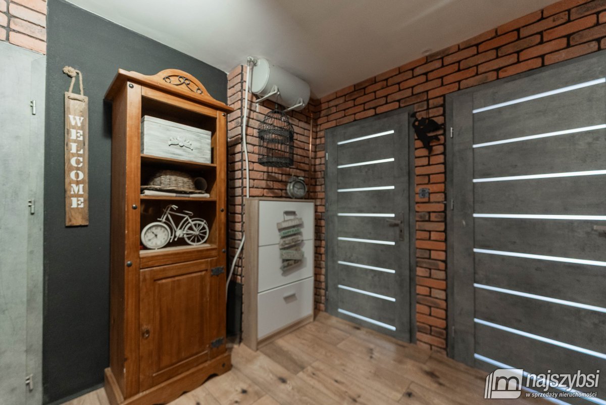 CHOSZCZNO - PIĘKNY RUSTYKALNY  DOM  (35)