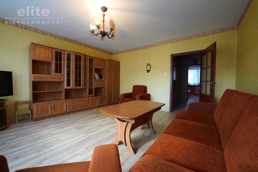 ŚRÓDMIEŚCIE, 2 pok. z balkonem i piwnicą (3)