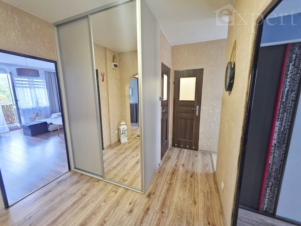 Ładne 3 pokoje os.Letnie - duży balkon  z garażem (14)