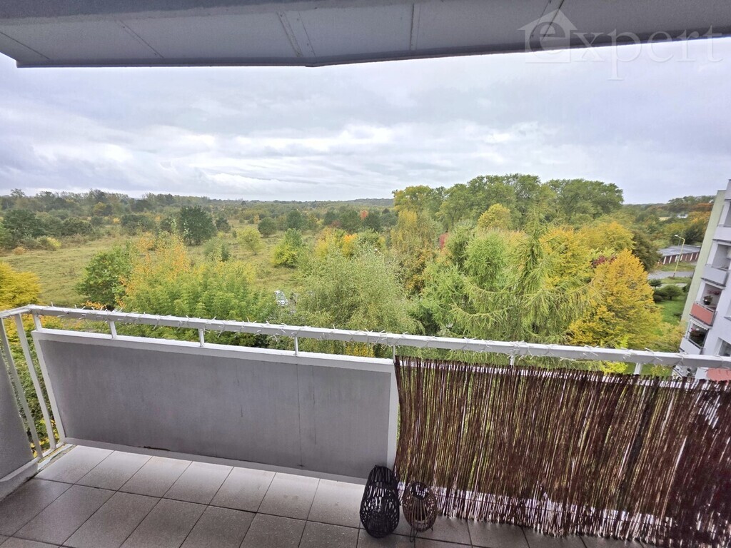 Ładne 3 pokoje os.Letnie - duży balkon  z garażem (20)