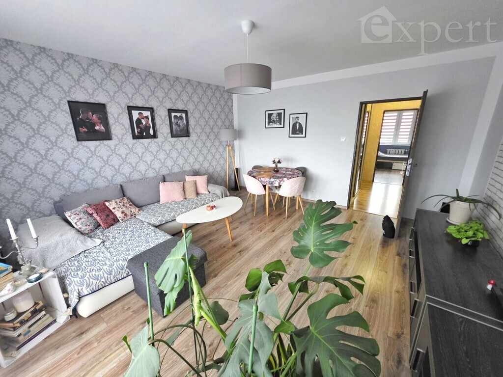 Ładne 3 pokoje os.Letnie - duży balkon  z garażem (3)